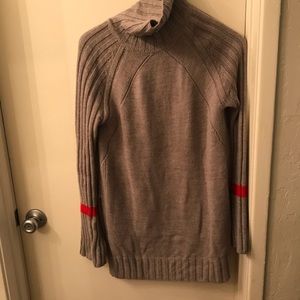 Long turtle neck sweater
